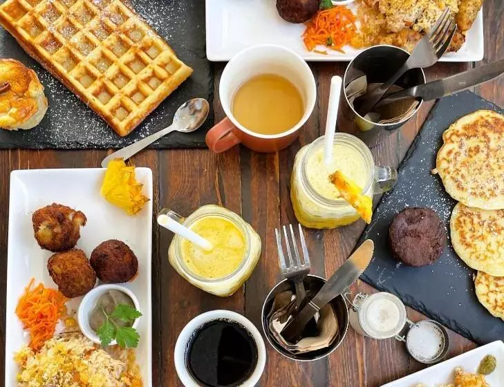 هتل Gite Urbain Mafate Café