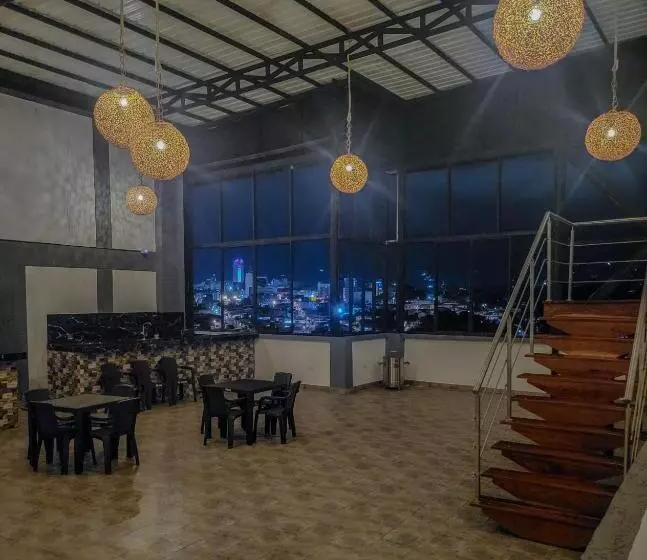 Hotelli La Gran Estaciónag