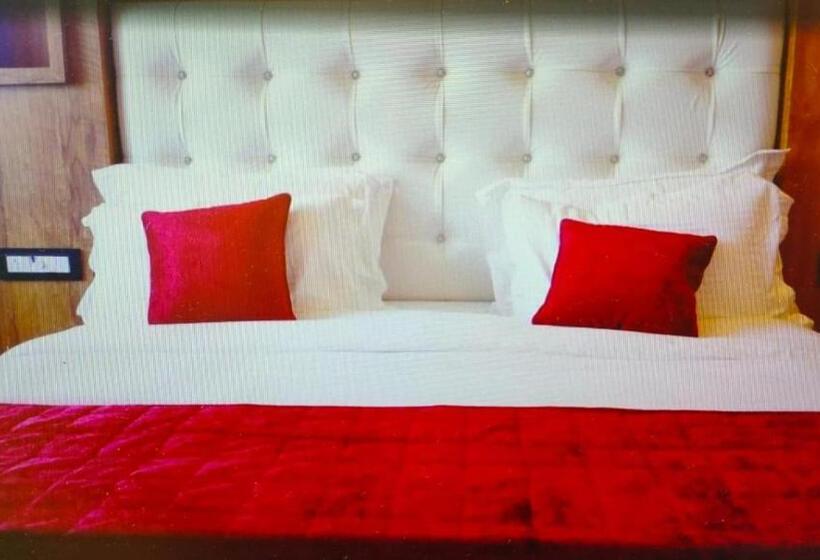 Hotel Grand Hill Mall Road Mcleodganj