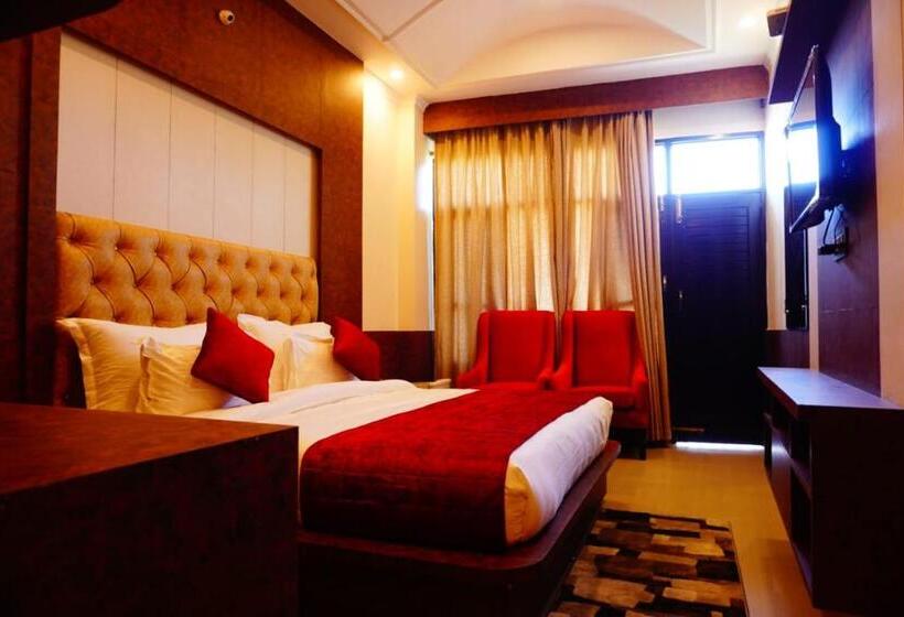 Hotel Grand Hill Mall Road Mcleodganj