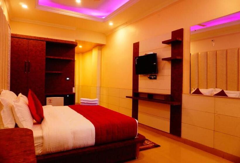 Hotel Grand Hill Mall Road Mcleodganj