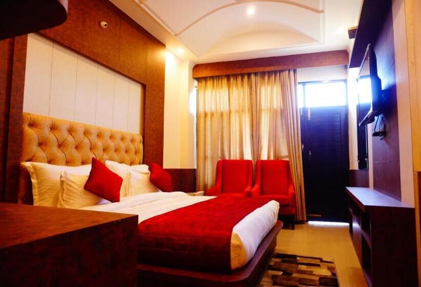 Hotel Grand Hill Mall Road Mcleodganj