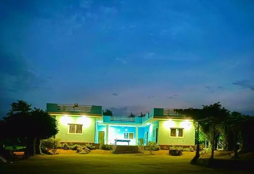 Hotelli Private Patties Farmhouse Gurgaon