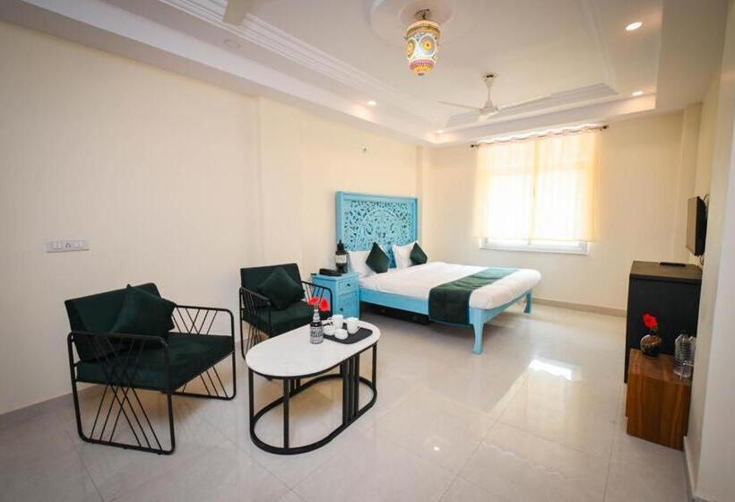 Hotelli Raj Residency