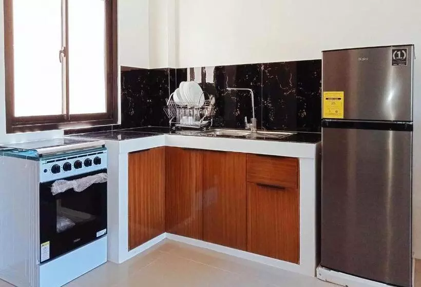 ホテル Reddoorz @ Lm Apartelle Boracay