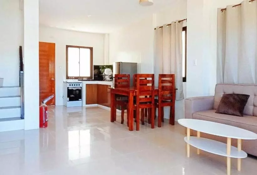 ホテル Reddoorz @ Lm Apartelle Boracay