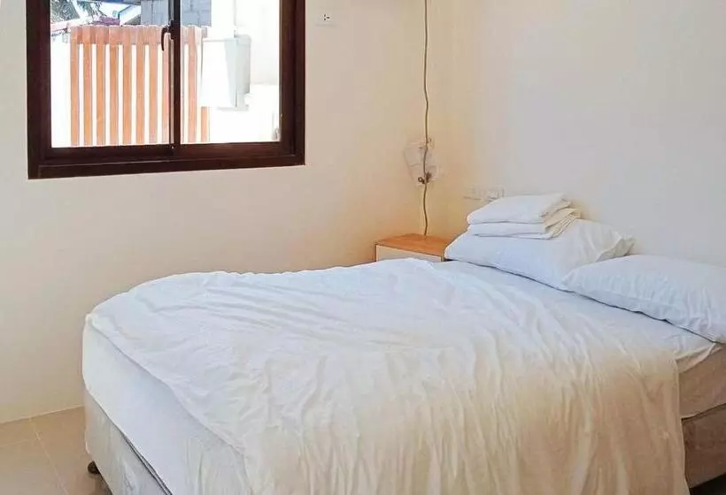 ホテル Reddoorz @ Lm Apartelle Boracay