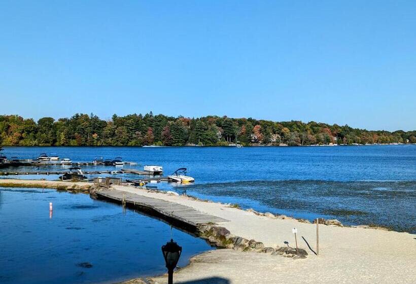 فندق The Lodge Luxury Resort At Lake Harmony