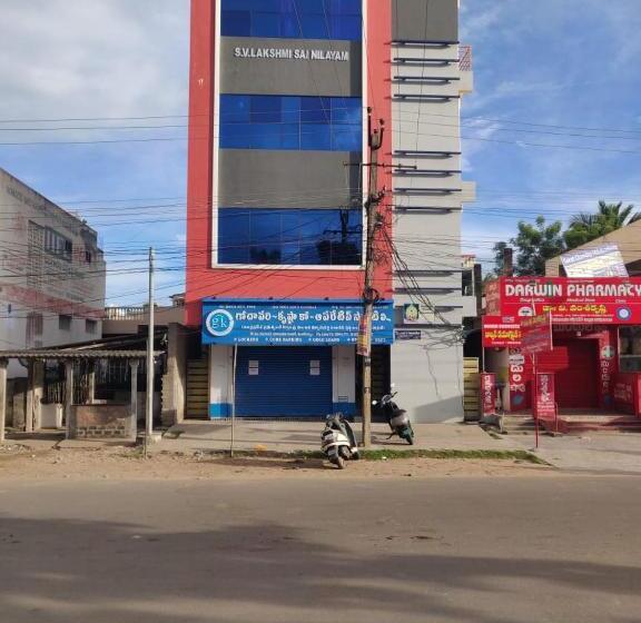 Отель Veda Residency