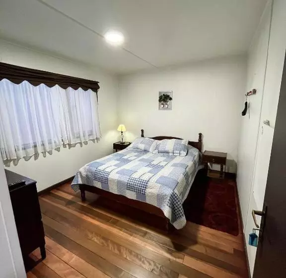 ペンション Hospedaje Anwandter Valdivia