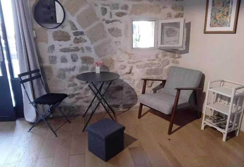 ペンション Le Clos De L Olivelle