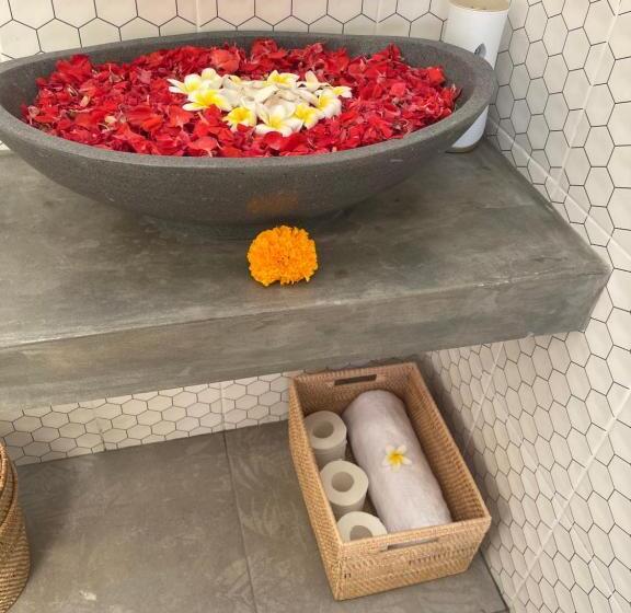 بنسيون Lumbung Kubu Canggu