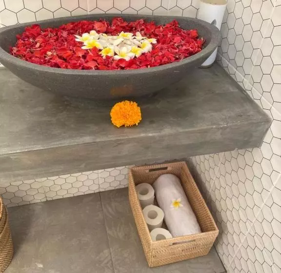 ペンション Lumbung Kubu Canggu