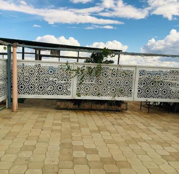 پانسیون Tsavo Embakasi