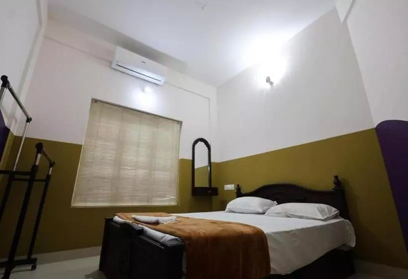 ペンション Wayanad Regal Residency