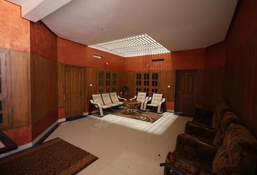 ペンション Wayanad Regal Residency