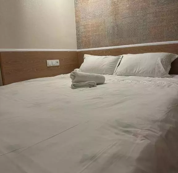 هاستل мини отель Villa Sofia город шымкент, проспект тауке хана, жилой дом 37 2 этаж