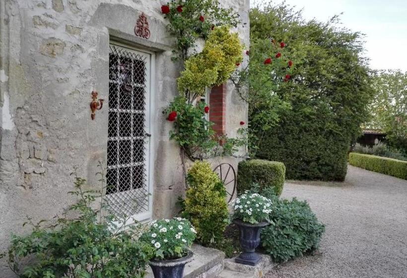 Bed & Breakfast 14th Century Priory In Pressigny