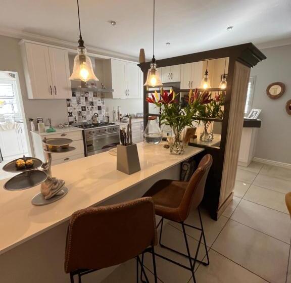 مبيت وإفطار Hello Grace