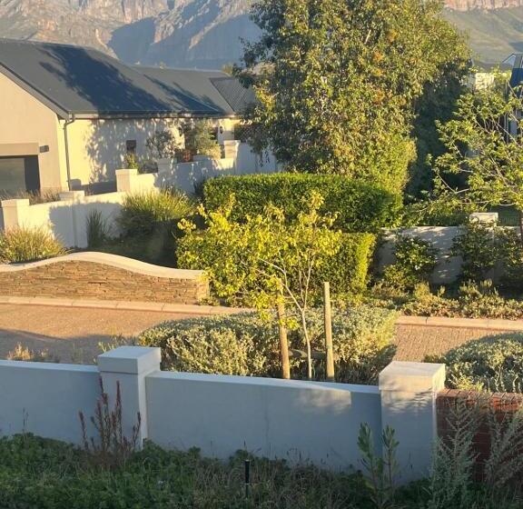 مبيت وإفطار Hello Grace