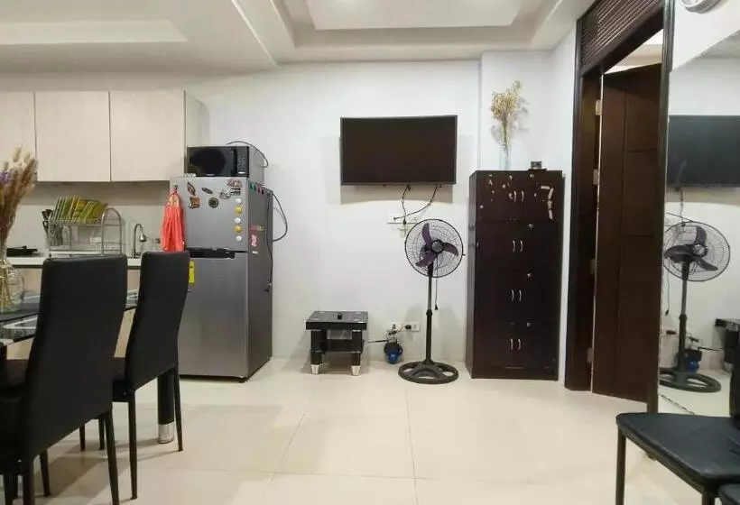 Gf~16 Megatower 2