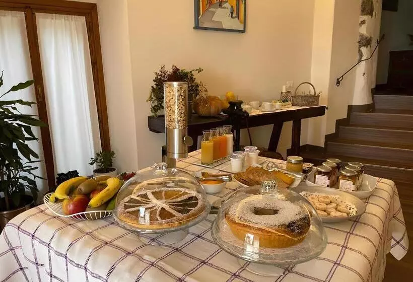 هتل Agrirėlais Eremo Sant’anna