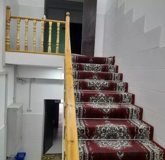 ホテル Moynaq Grand Hostel