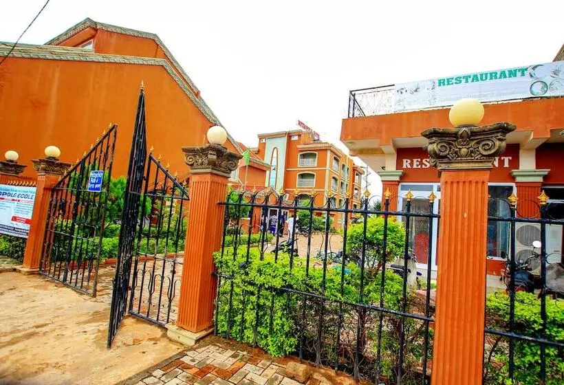 هتل Benin Metropole