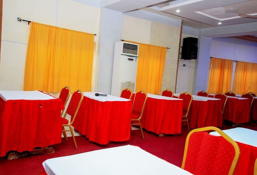 هتل Benin Metropole