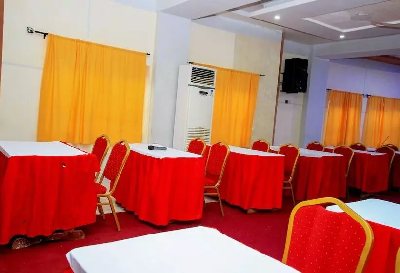 هتل Benin Metropole