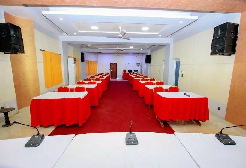 هتل Benin Metropole