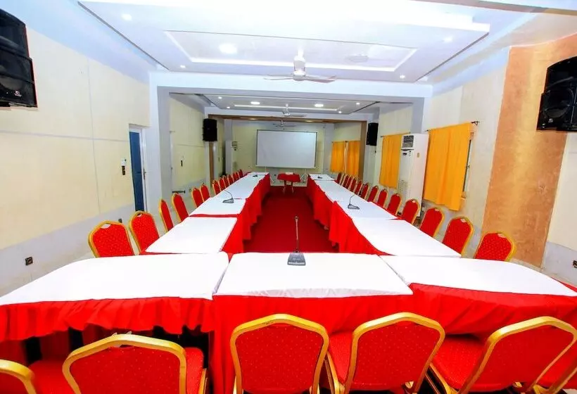 هتل Benin Metropole