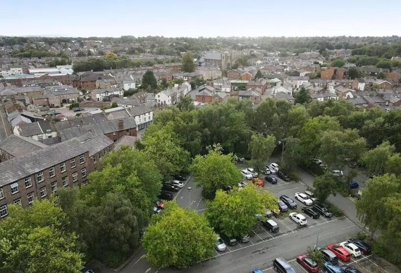 Hotelli Chester Road Serviced Apartments