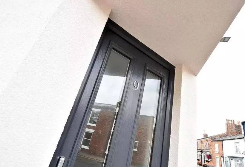 Hotelli Chester Road Serviced Apartments