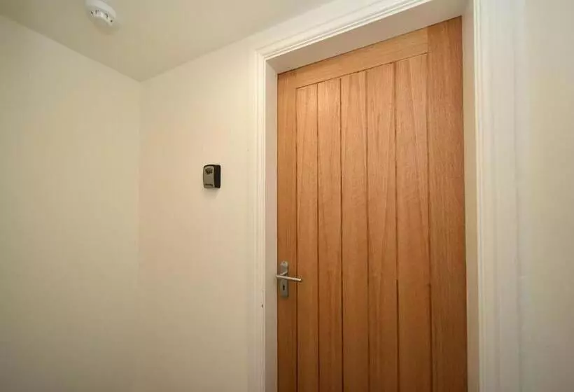 Hotelli Chester Road Serviced Apartments