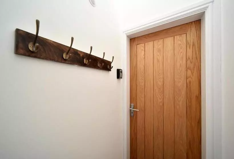 Hotelli Chester Road Serviced Apartments