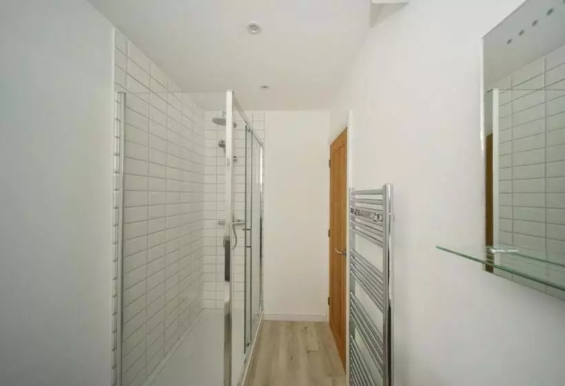 Hotelli Chester Road Serviced Apartments