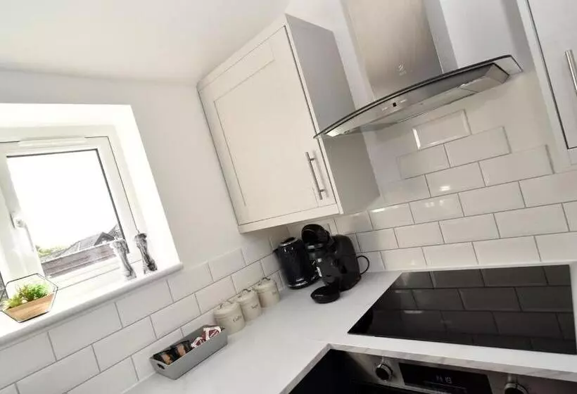 Hotelli Chester Road Serviced Apartments