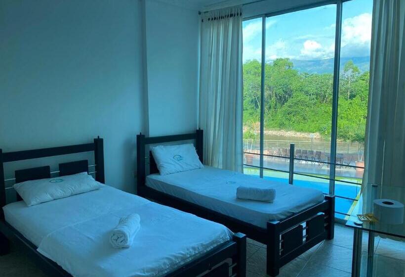 Hotel La Cascada Cristalina