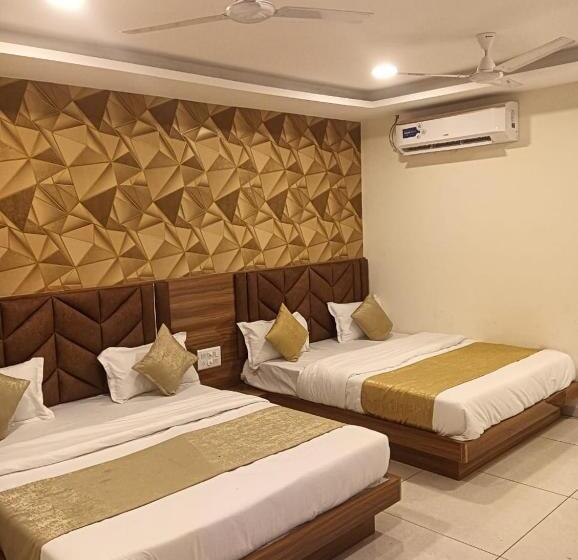 호텔 Lake View Ac Room