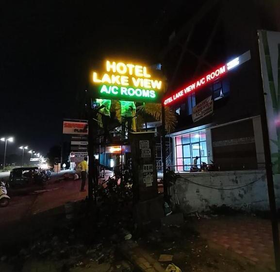 호텔 Lake View Ac Room