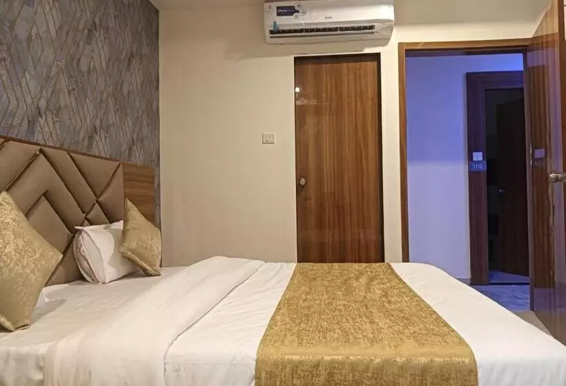 Hotelli Lake View Ac Room