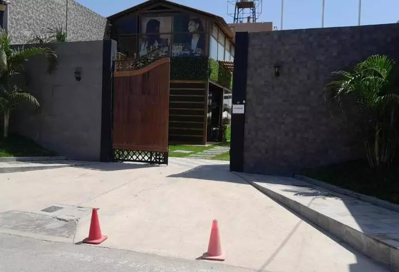 ホテル Marakos Pimentel