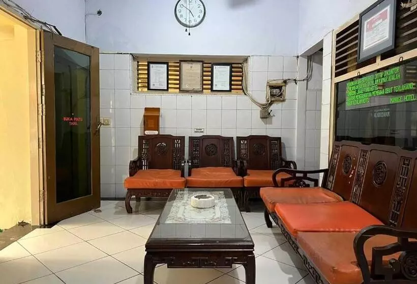 Hotelli Oyo 93296 Kost Gowa