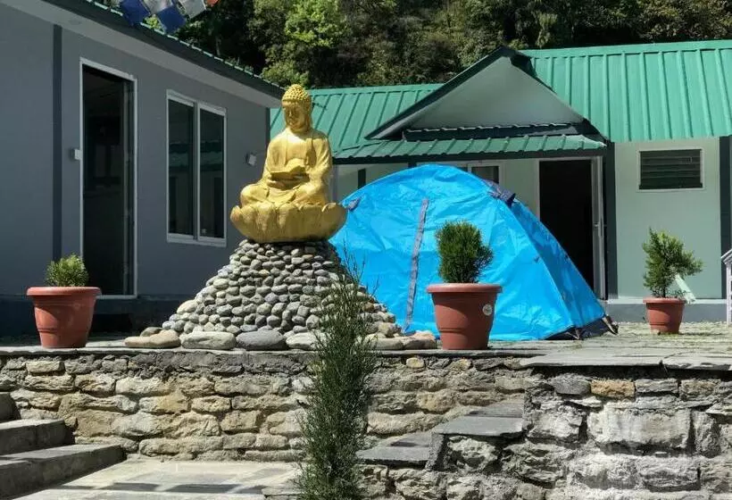 هتل White Stupa