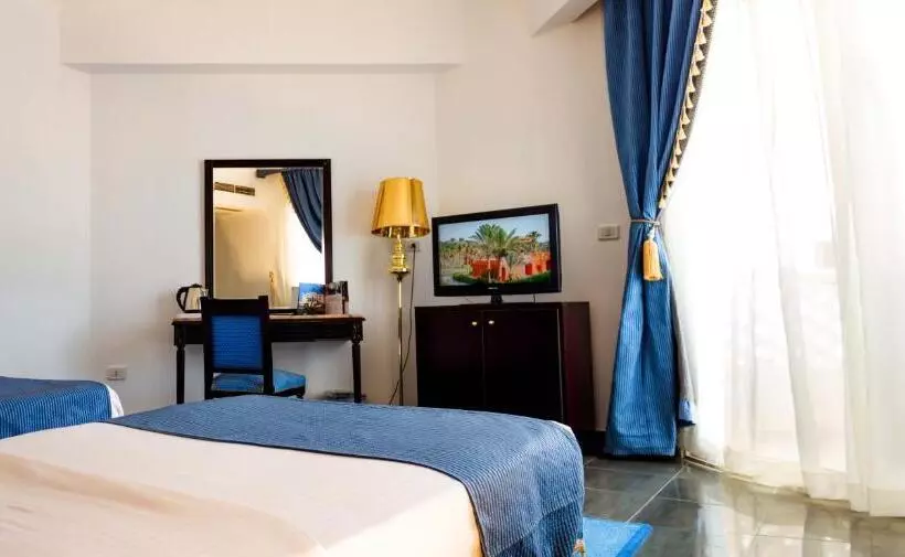 هتل White Valley Palace