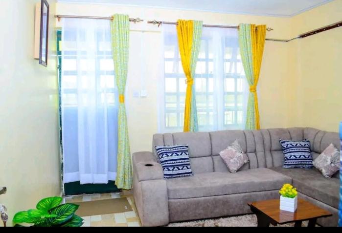 پانسیون Elicon Empire Homes