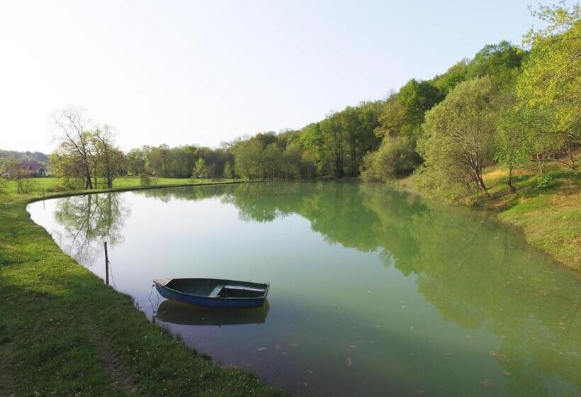 ペンション Les Cabanes Du Lac Spa Petit Déjeuné Cabane Du Frêne & Cabane Du Chêne Premium