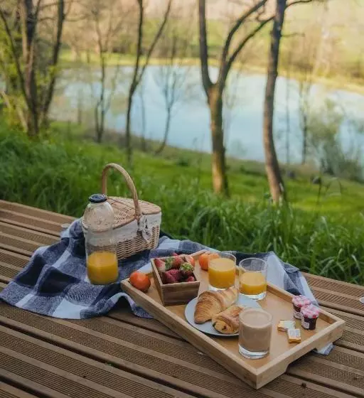 Majatalo Les Cabanes Du Lac   Spa   Petit Déjeuné   Cabane Du Frêne & Cabane Du Chêne Premium