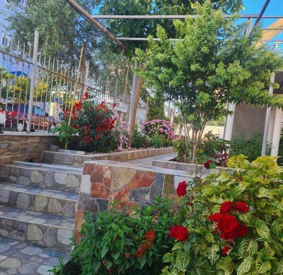 پانسیون Villa Minaj